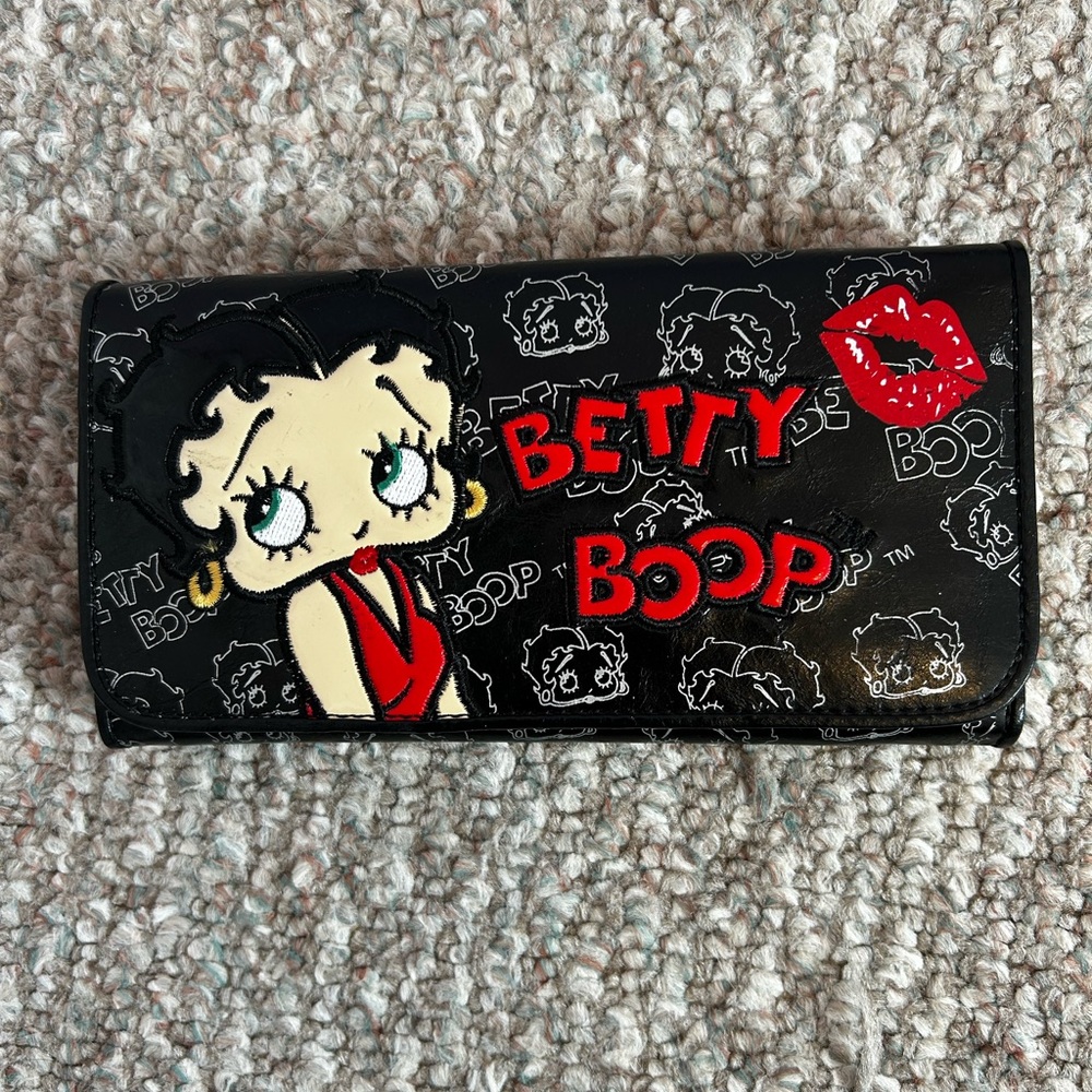 Betty Boop Black Red & Cream Character Wallet